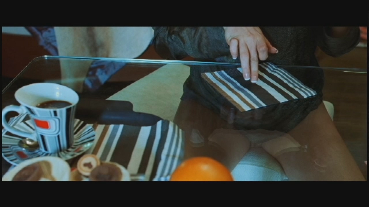 Анна Слынько 20 сигарет (2007) HD 720.mp4_000127.956.jpg