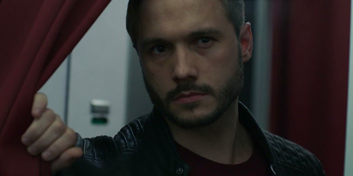 Рейс_навылет_(боевик, комедия, криминал 2024 год)_Leonard_Lew.1-02-49.062.jpg