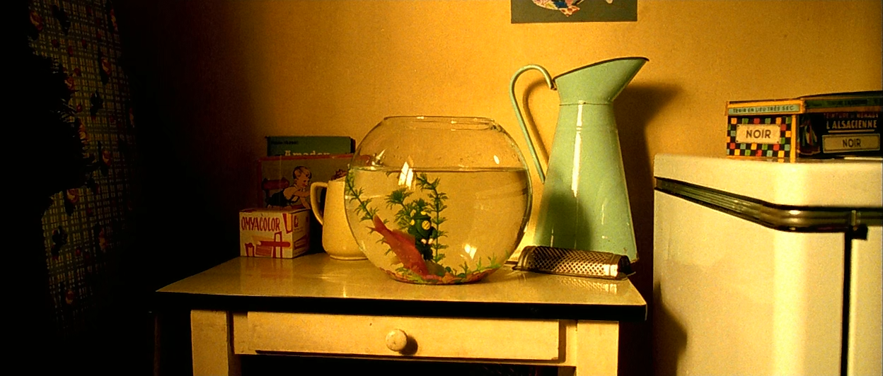 Amelie from Montmartre (2001) BDRip.mkv_snapshot_00.05.54.896.png