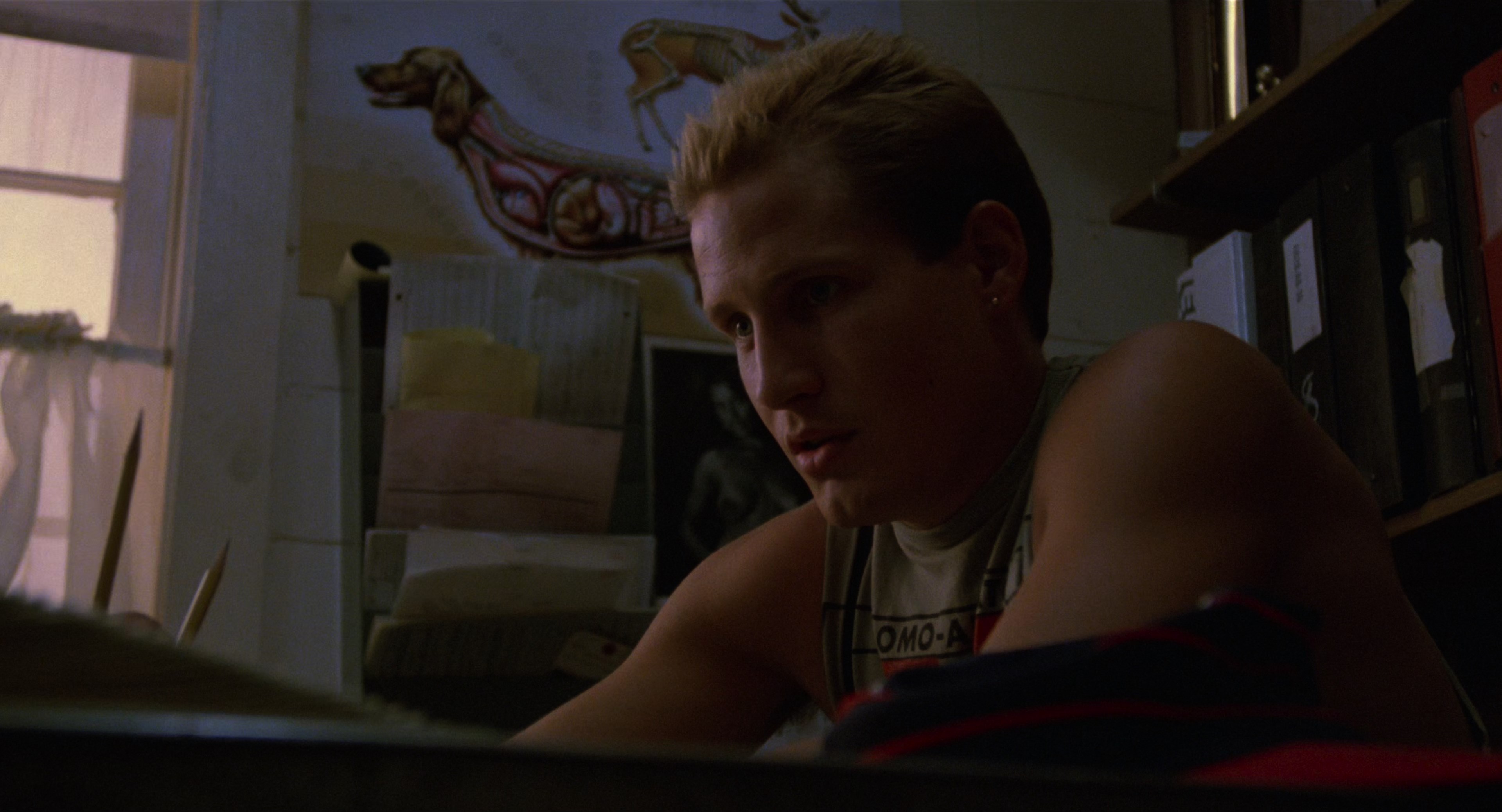 The Return of the Living Dead (1985) BDRip 2160p-NVENC 10 bit [HDR].mkv_snapshot_00.06.59.995.jpg