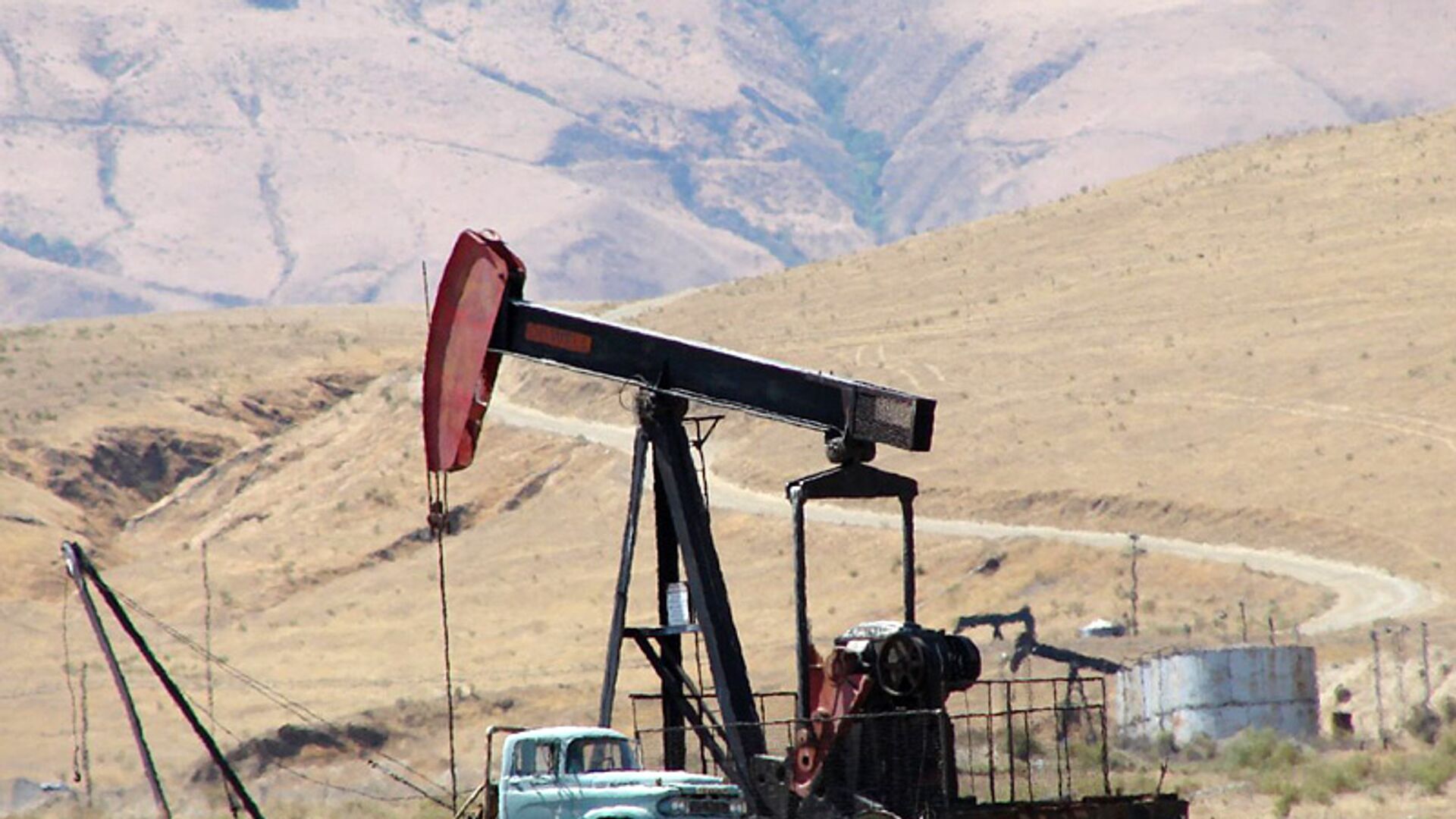 Ирак заявил о выходе на самообеспечение нефтепродуктами