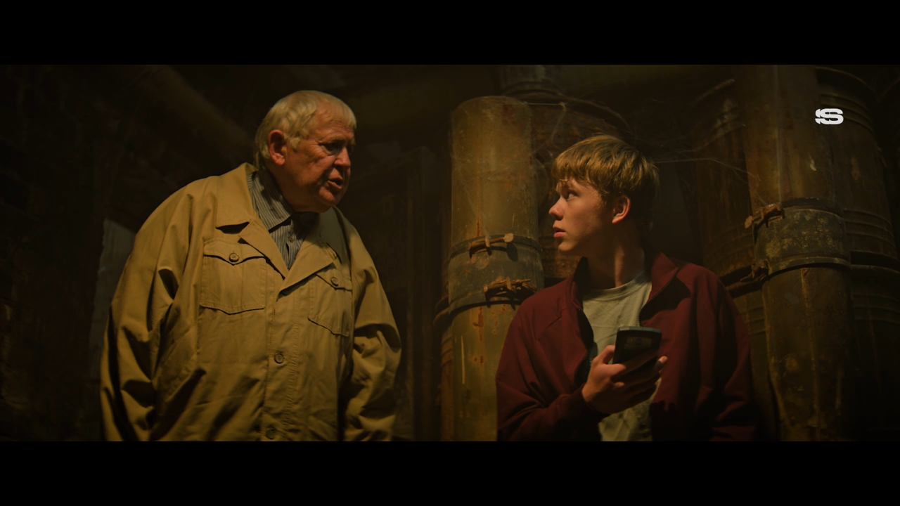 Vampiry srednej polosy.S03E01.2025.WEB-DL.720p.mkv_snapshot_00.43.42.png