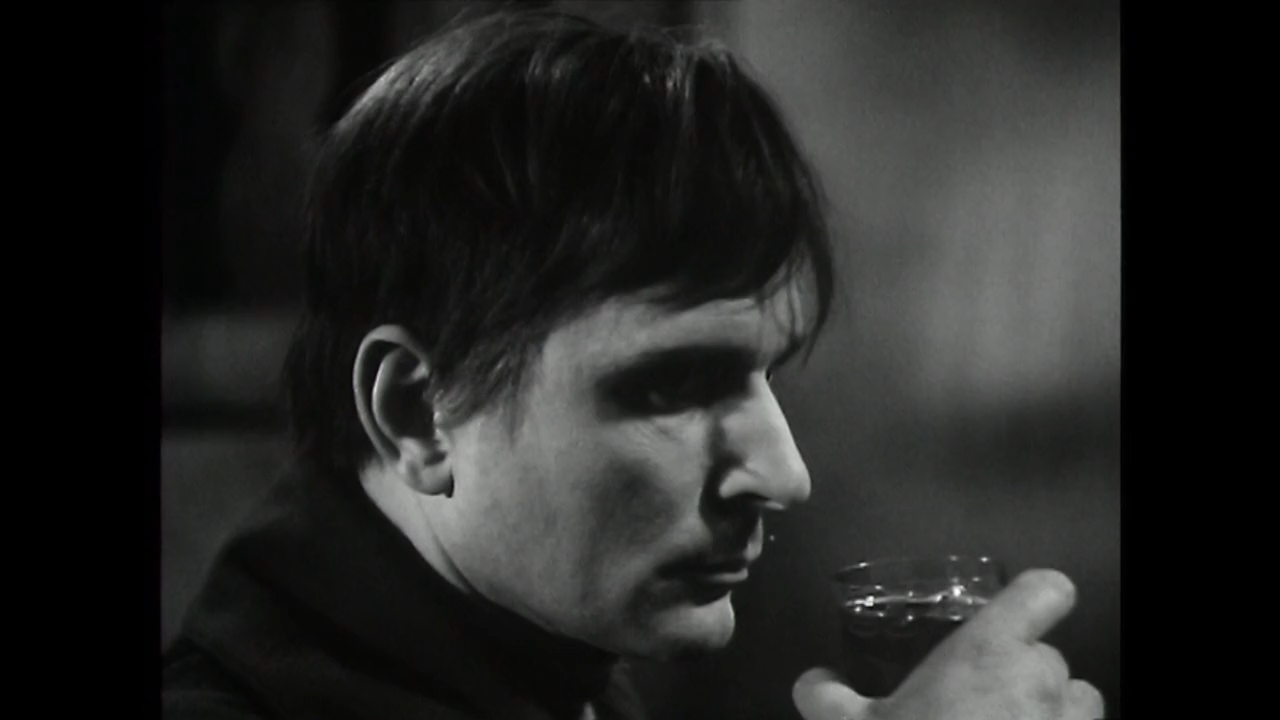 Crime.Et.Chatiment .1935.WEB-DL.720p.mkv_snapshot_00.46.24.000.png