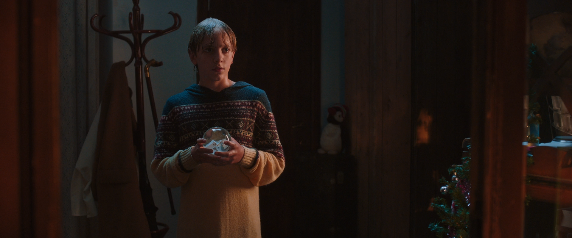 Semeystvo.Klaus.2020.DUB.WEB-DL.1080p.ELEKTRI4KA.mkv_snapshot_00.14.54.png