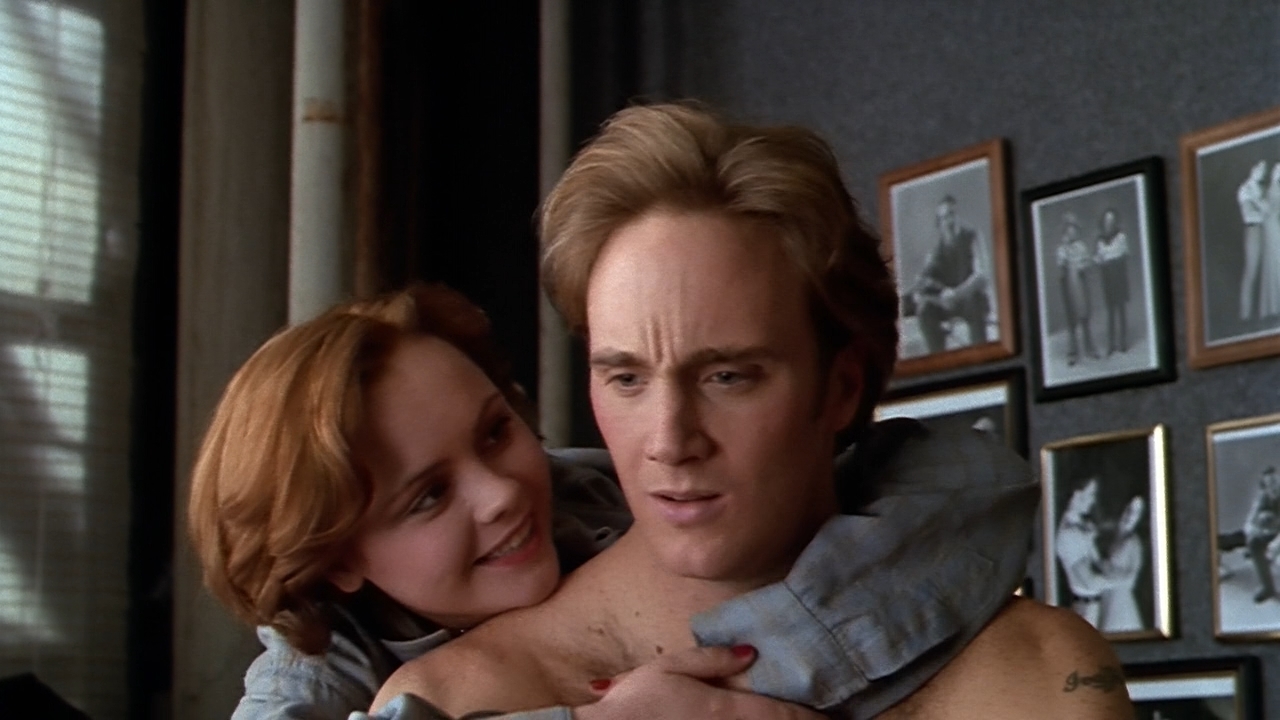 200 сигарет.1999.BDRip 720p msltel.mkv_snapshot_01.25.45.439.jpg