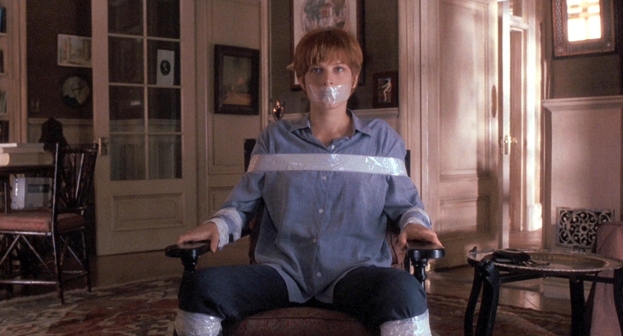 Одинокая белая женщина.1992.BDRip 720p msltel.mkv_snapshot_01.24.32.901.jpg