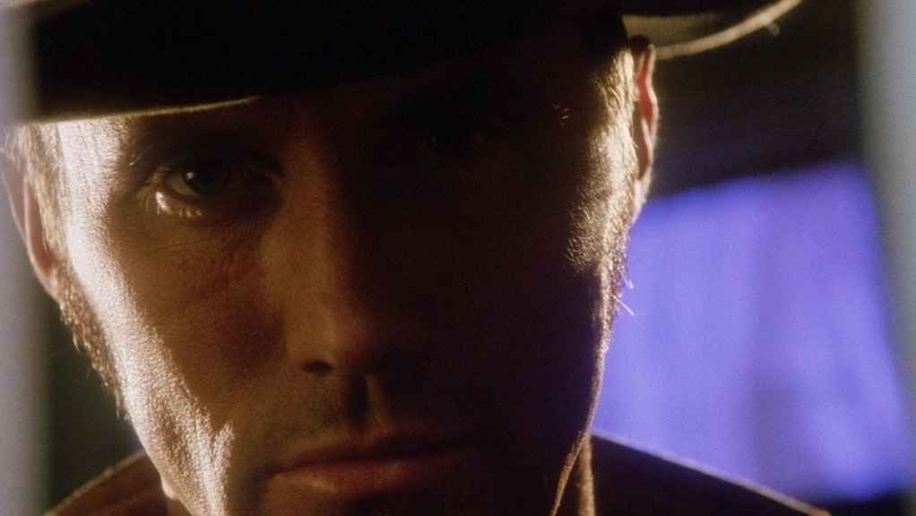 Дьявол песков.1992.BDRip AVC msltel.mkv_snapshot_00.49.56.756.jpg