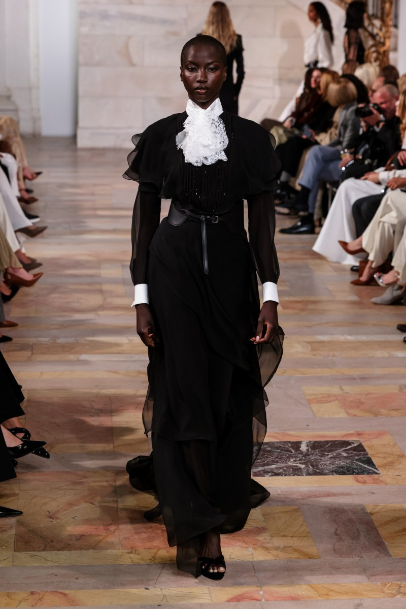 Ralph-Lauren-s25-rtw-runway-MO-046.jpg
