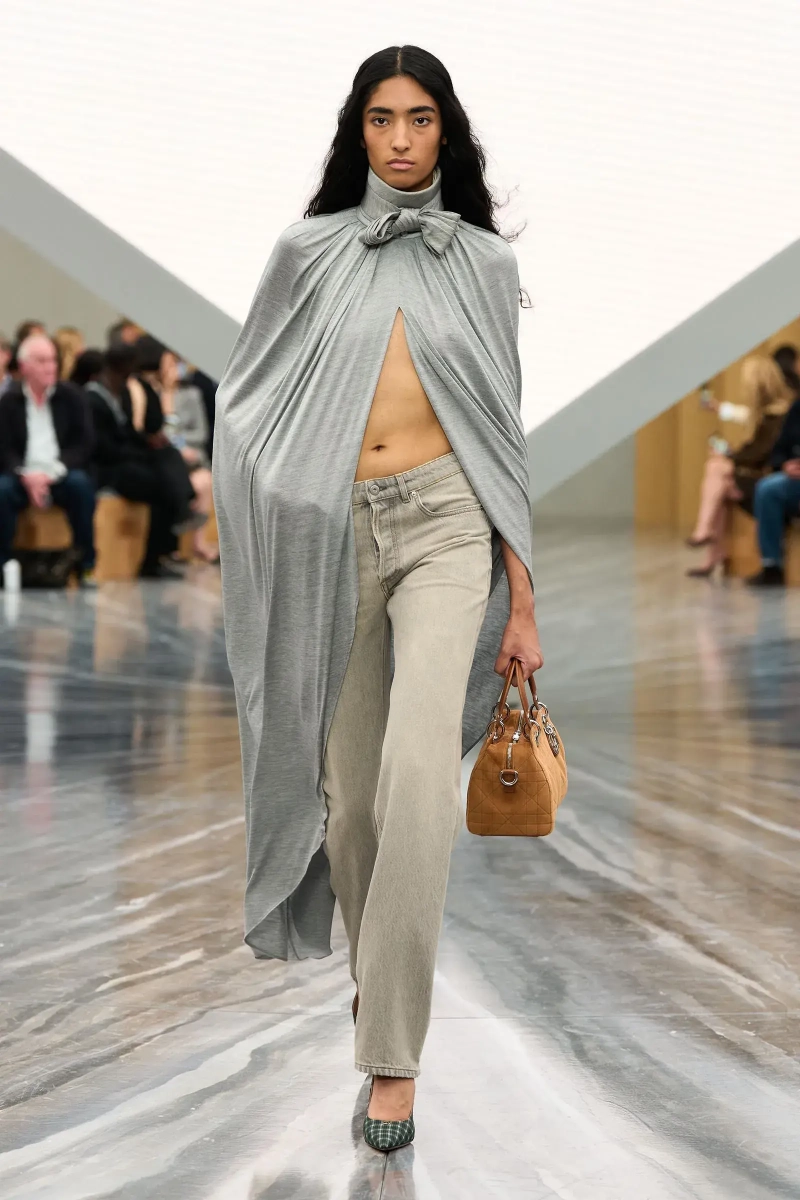 00047-christian-dior-spring-2026-ready-to-wear-credit-gorunway.webp