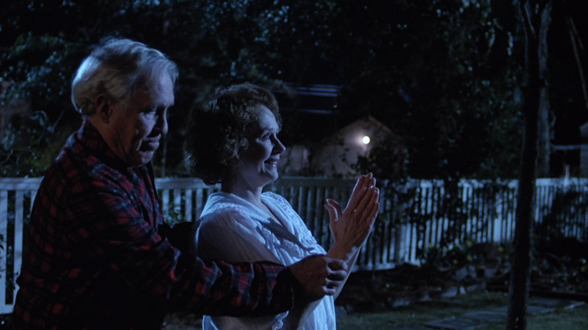 Dream a Little Dream 1989 BDRemux 1080p.mkv_snapshot_00.20.14.png