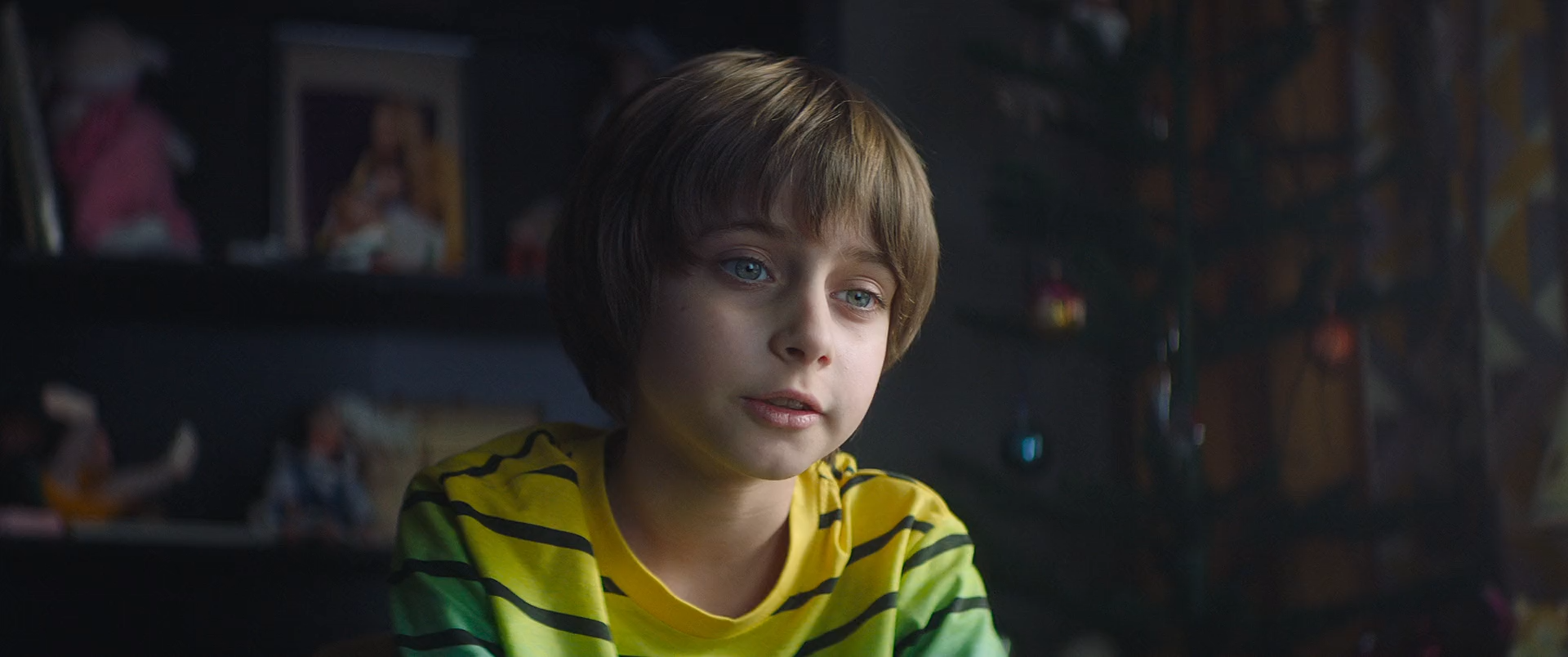 Дед Мороз для мамы 2024 WEB-DL 1080p.mkv_snapshot_00.45.28.png