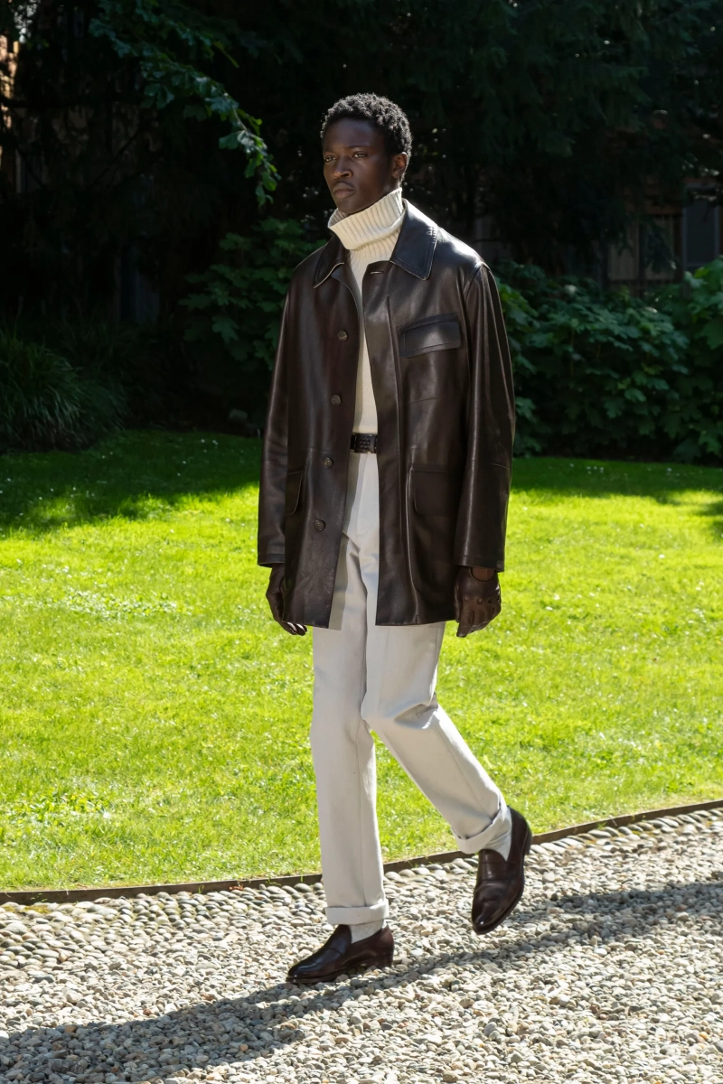 00010-dunhill-spring-2025-menswear-credit-brand.webp