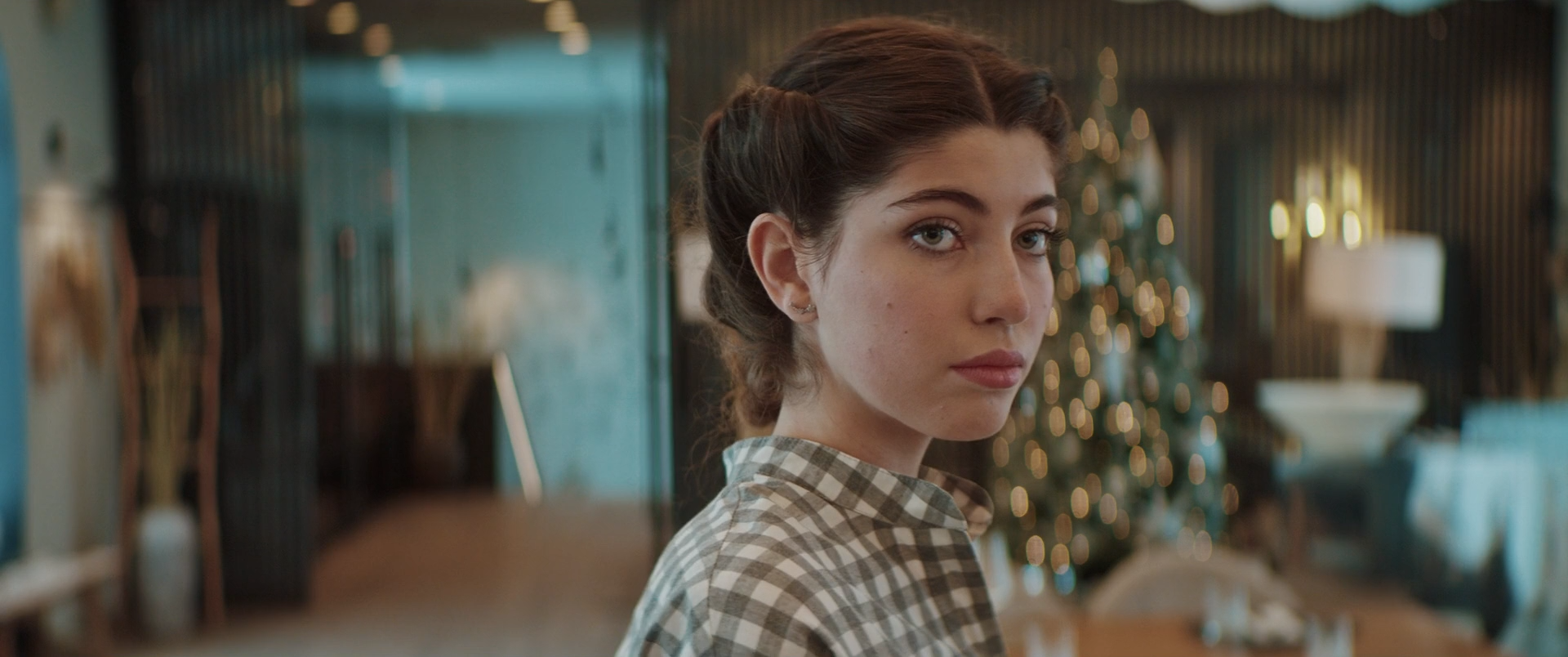 Новогоднее письмо 2025 WEB-DL 1080p.mkv_snapshot_00.50.16.png