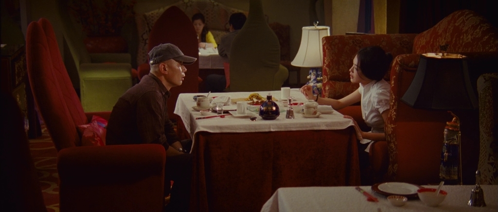 Нечестных прошу не беспокоить.2008.BDRip AVC msltel.mkv_snapshot_00.24.09.717.jpg