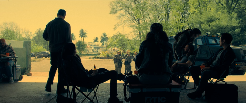 Лакомый кусок (2026) WEB-DLRip-AVC__ivanes.mkv_snapshot_01.20.00.000.png