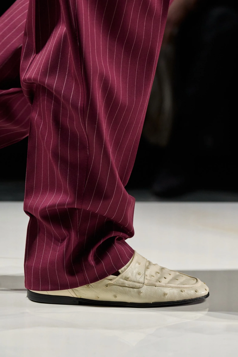 00171-dolce-and-gabbana-fall-2026-menswear-details-credit-gorunway.webp