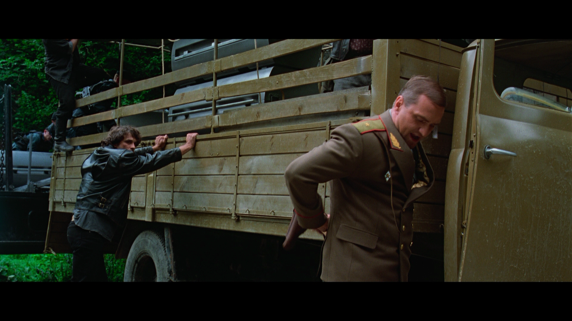 The.Peacemaker.1997.Kino.Lorber.BDRemux.1080p.mkv_20260118_180134.413.png