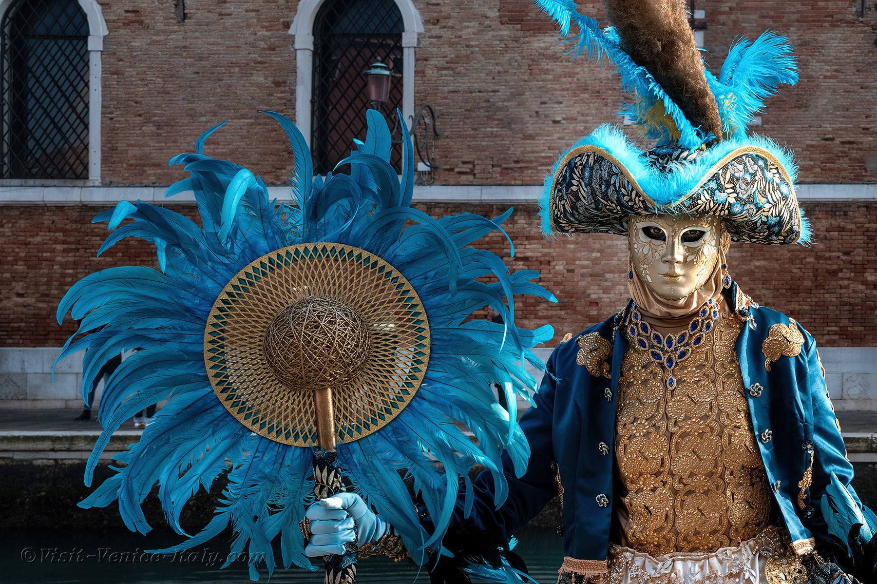 carnival-venice-2024-costume-masks-472.jpg