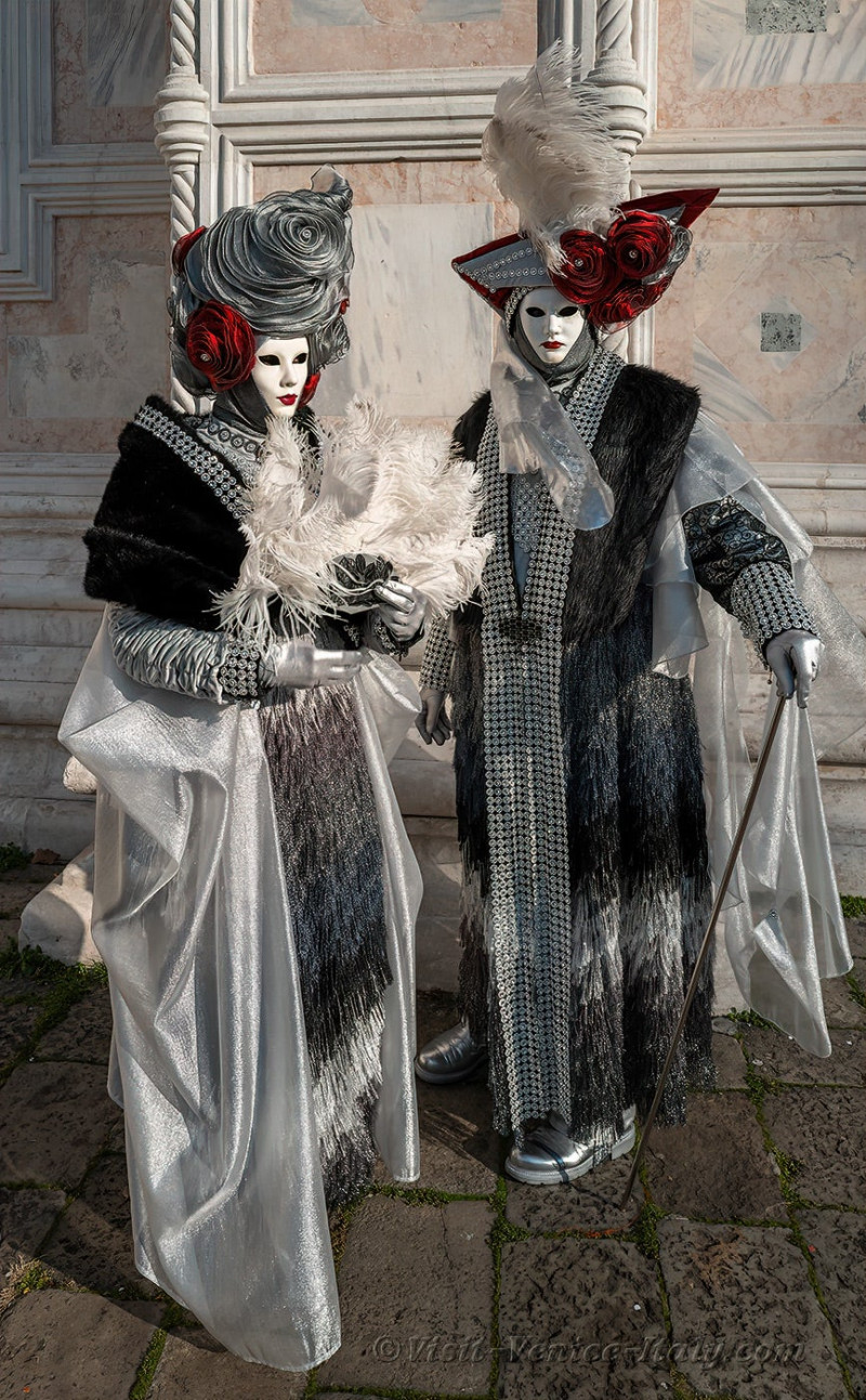 carnival-venice-2024-costume-masks-018.jpg