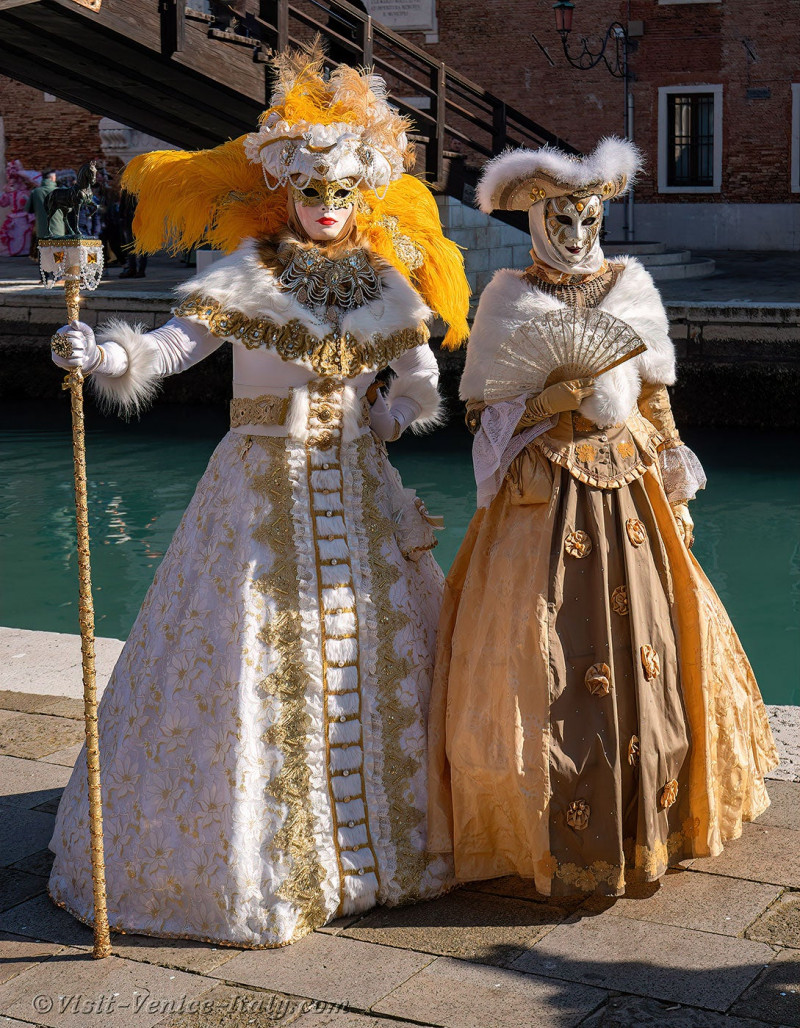 venice-carnival-mask-costume-arsenal-405.jpg