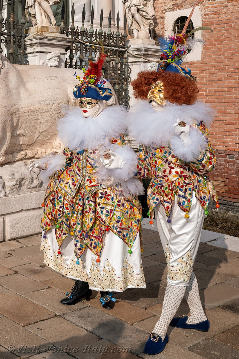 carnival-venice-2024-costume-masks-228.jpg