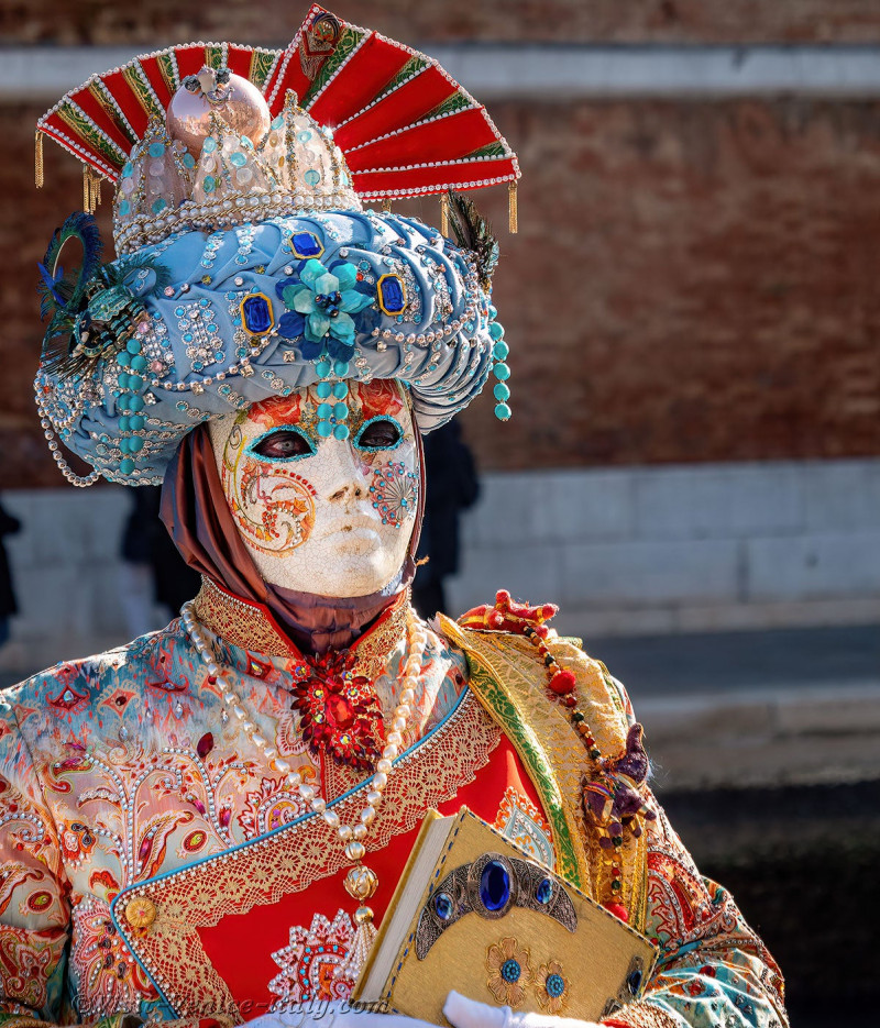 venice-carnival-mask-costume-arsenal-267.jpg