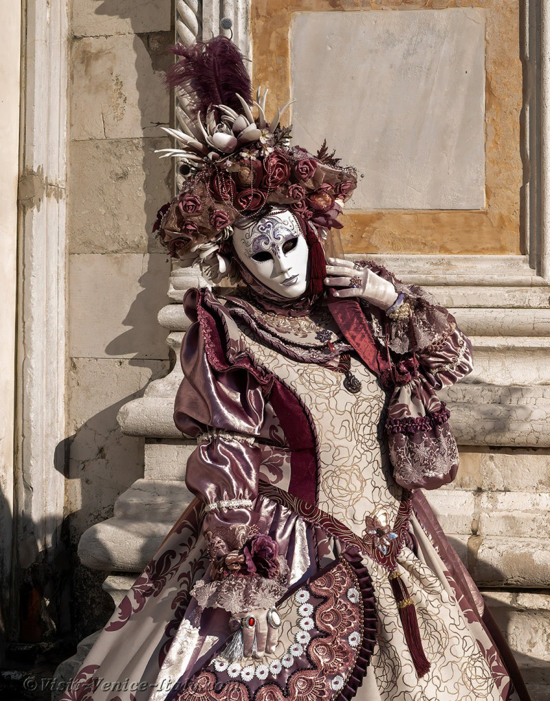 carnival-venice-2024-costume-masks-027.jpg