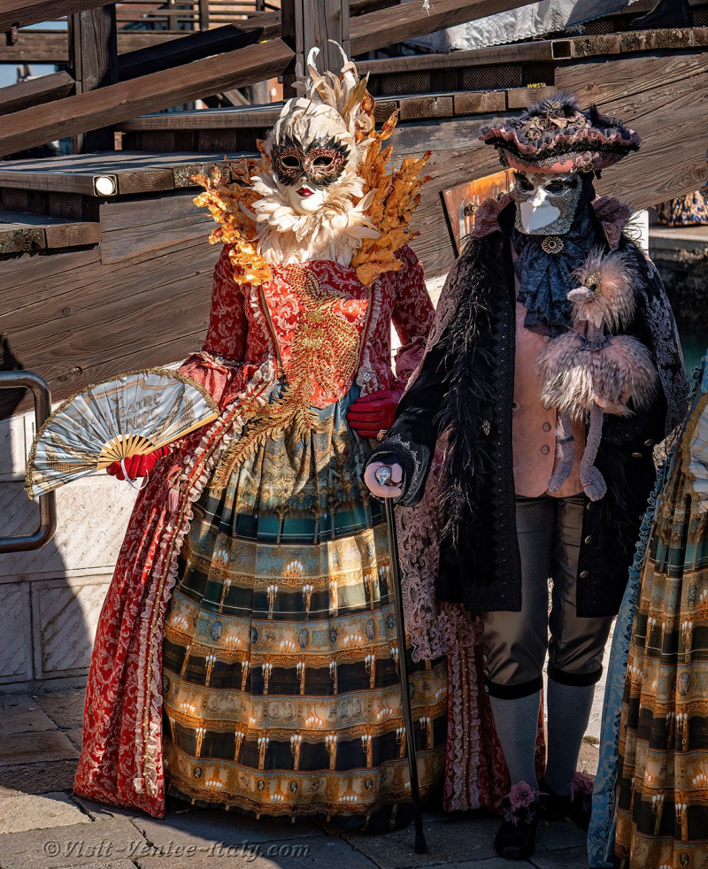 venice-carnival-mask-costume-arsenal-374.jpg