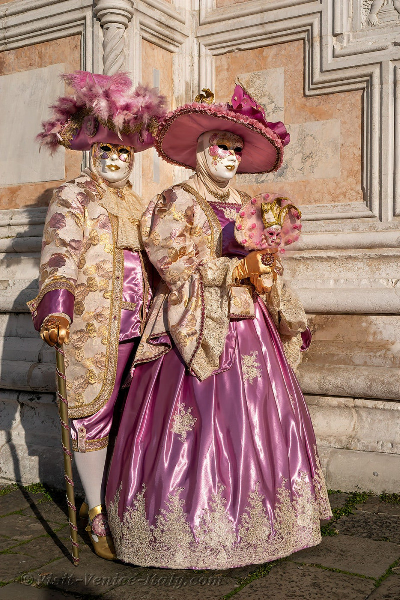 carnival-venice-2024-costume-masks-090.jpg