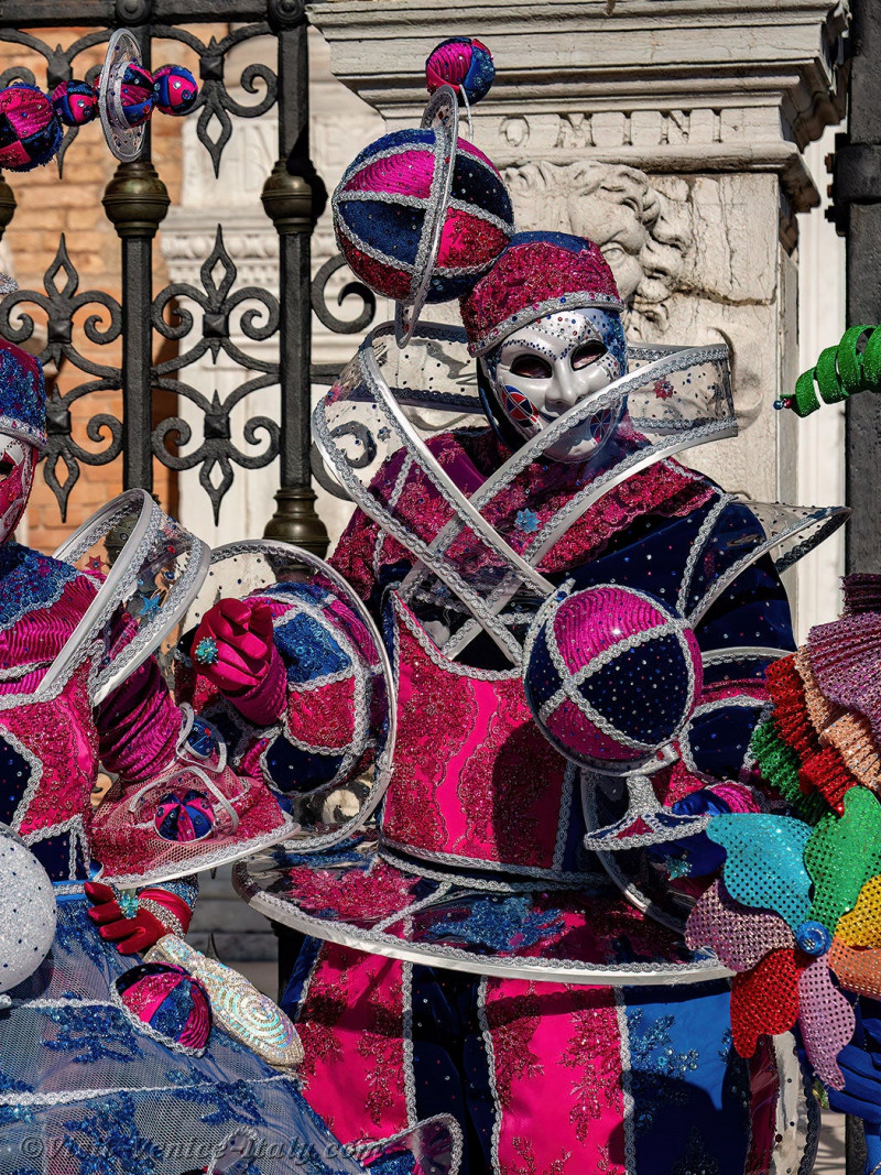 venice-carnival-mask-costume-arsenal-527.jpg