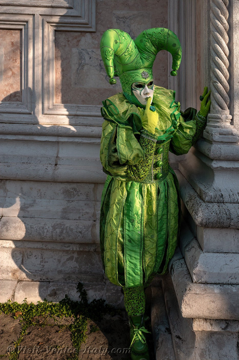 carnival-venice-2024-costume-masks-191.jpg