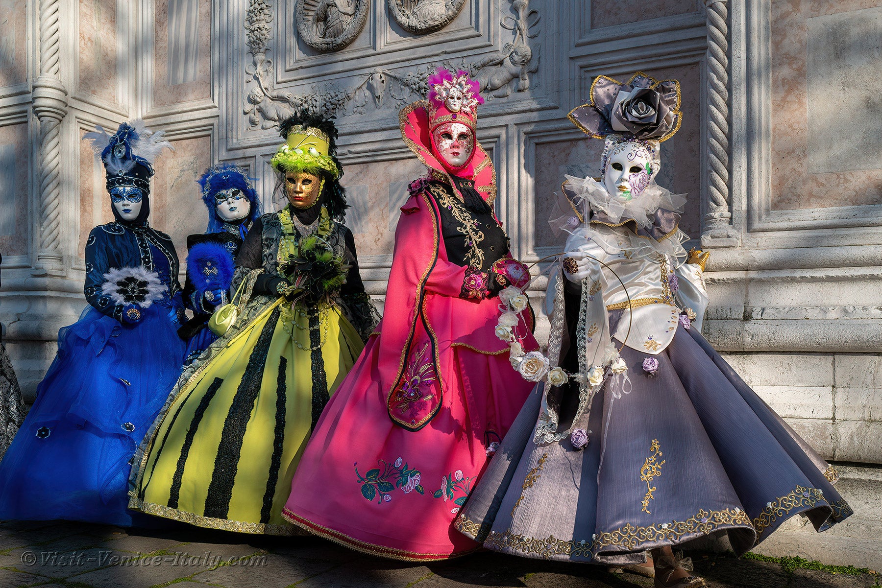 carnival-venice-2024-costume-masks-062.jpg