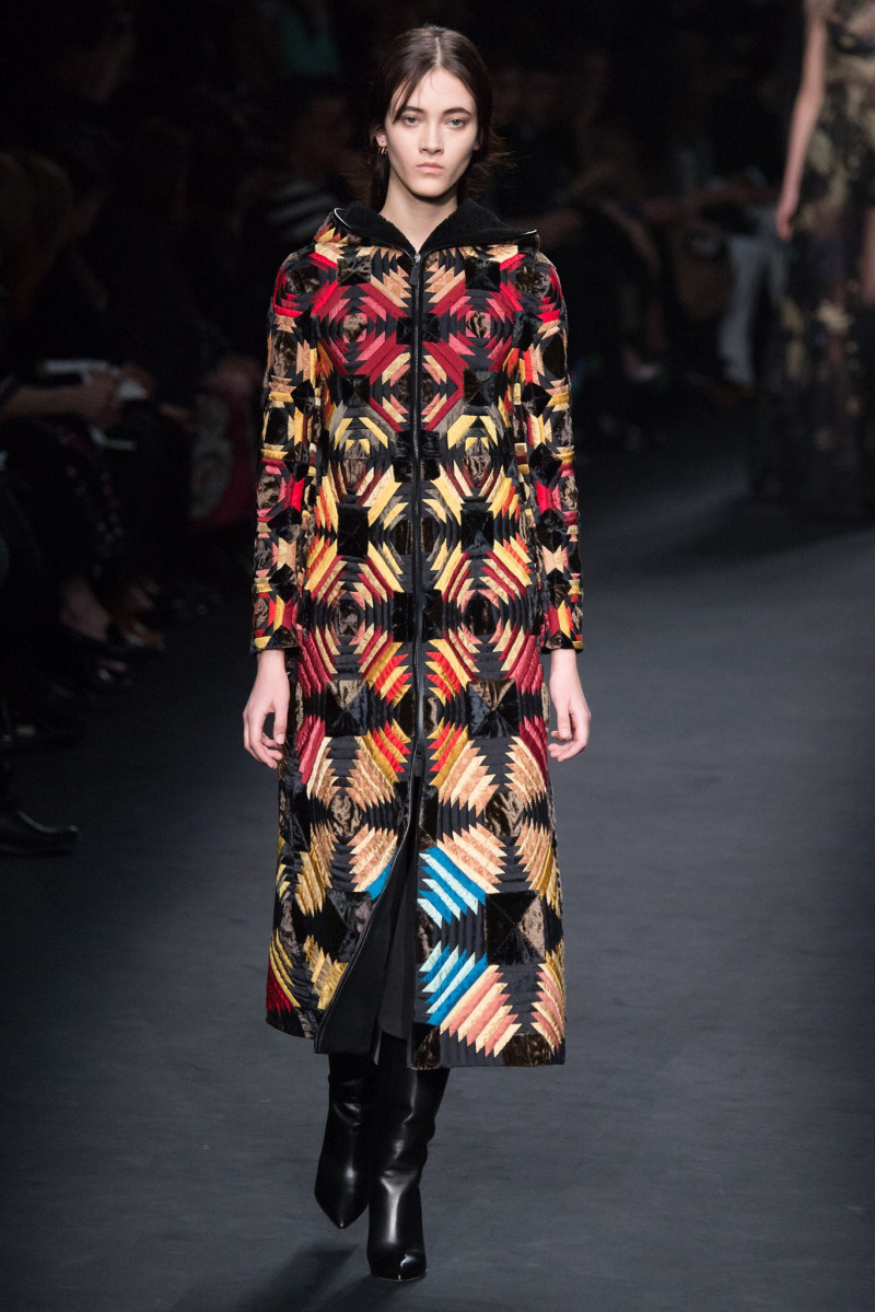 061-valentino.jpg
