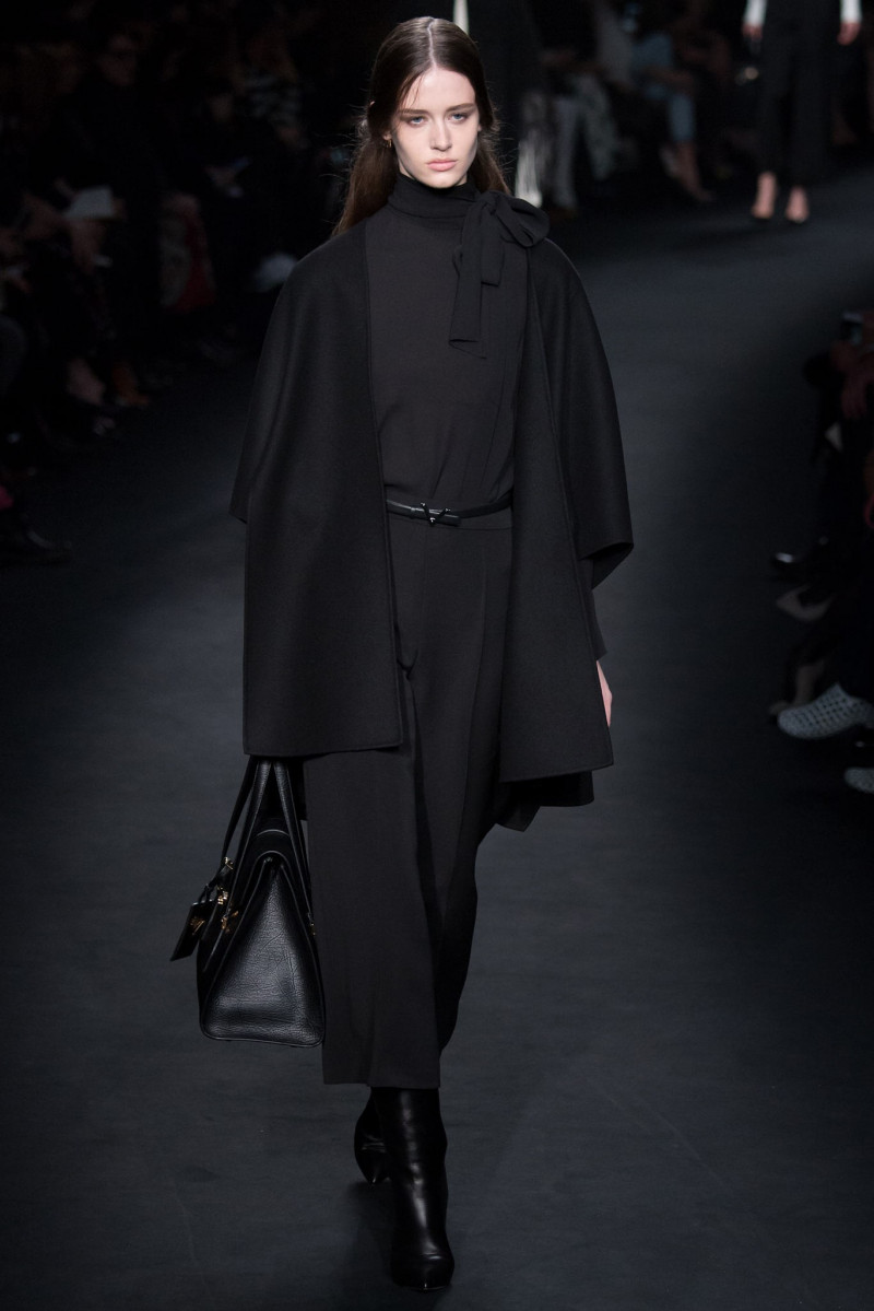 035-valentino.jpg