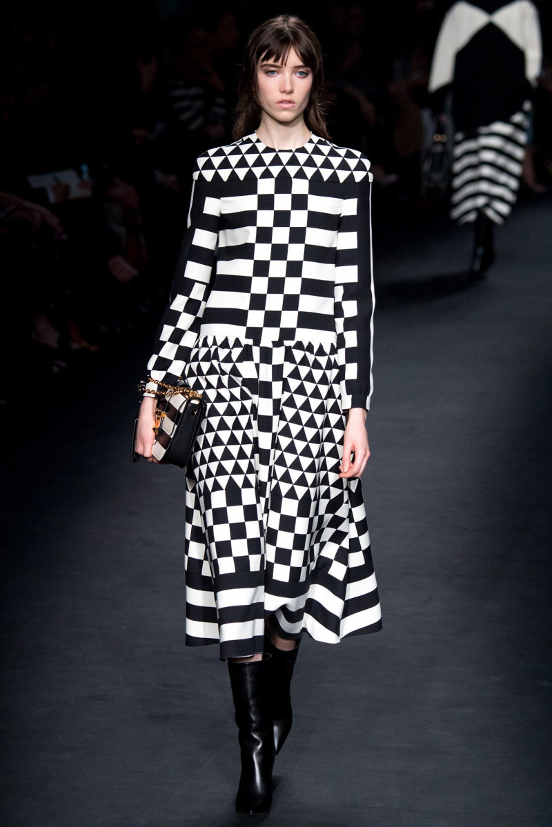003-valentino.jpg