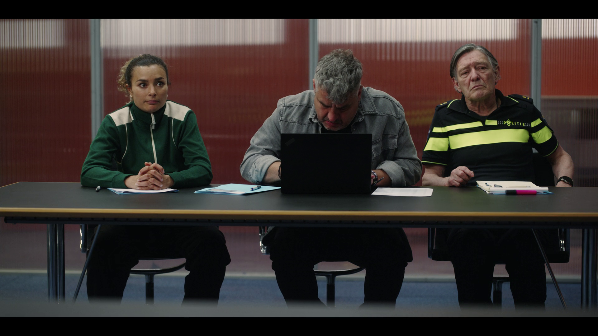 ����������� ��� ������ ������ / Blind Sherlock, ����� 1-6 �� 6 (2026) WEB-DL 1080p | RuDub (�������� ��� ��������� ������� �����������)