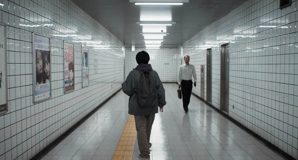 Выход 8 (2025) WEB-DLRip-AVC_ivanes.mkv_snapshot_00.20.38.542.png