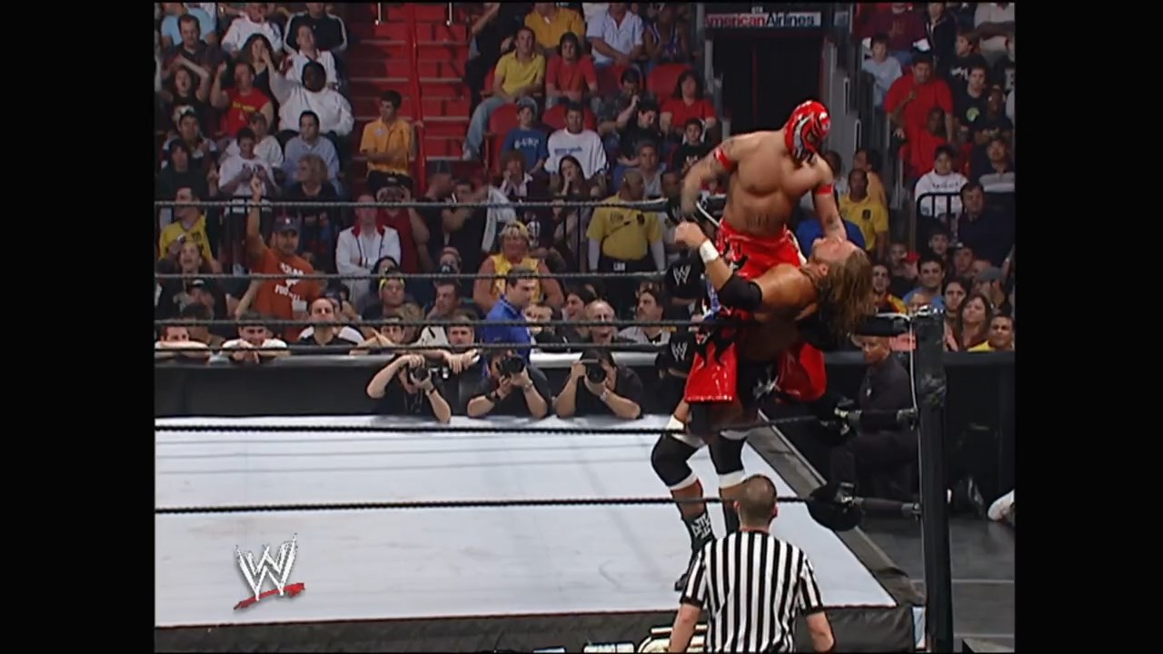 2006.01.29 WWE Royal Rumble match 2006.mp4_snapshot_00.12.25_[2026.02.06_10.36.40].jpg