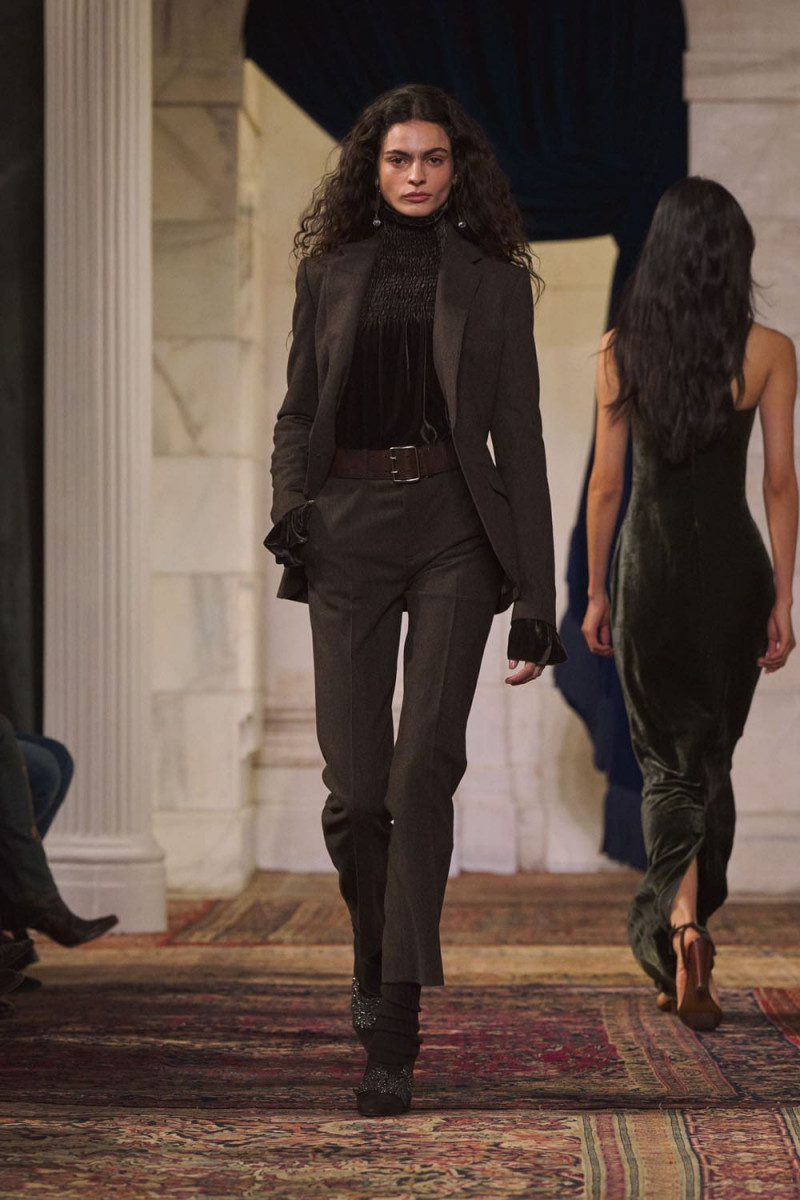Ralph-Lauren-Fall-Winter-2026-2027-New-York-Runway-Magazine-27.jpg
