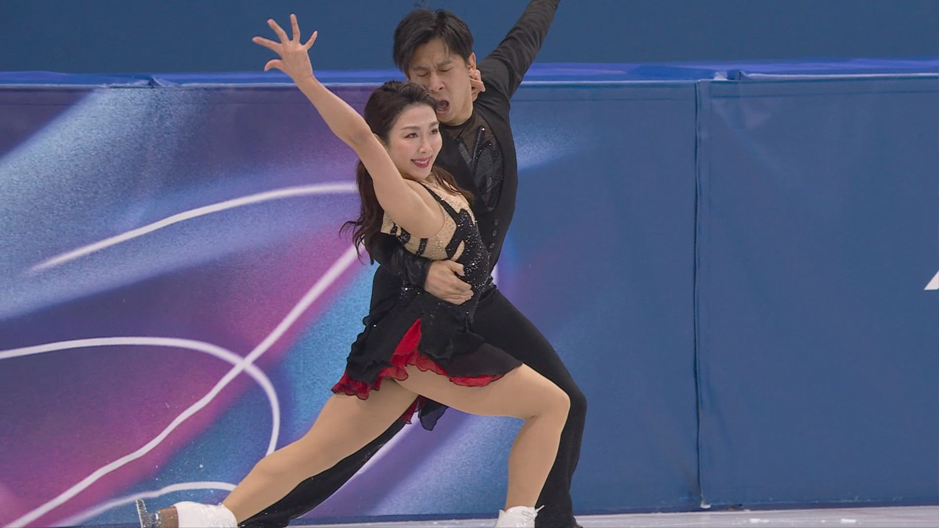 2026 Winter Olympics. Figure Skating. 2026-02-15. Pairs Short Program.mp4_20260217_221316.087.png