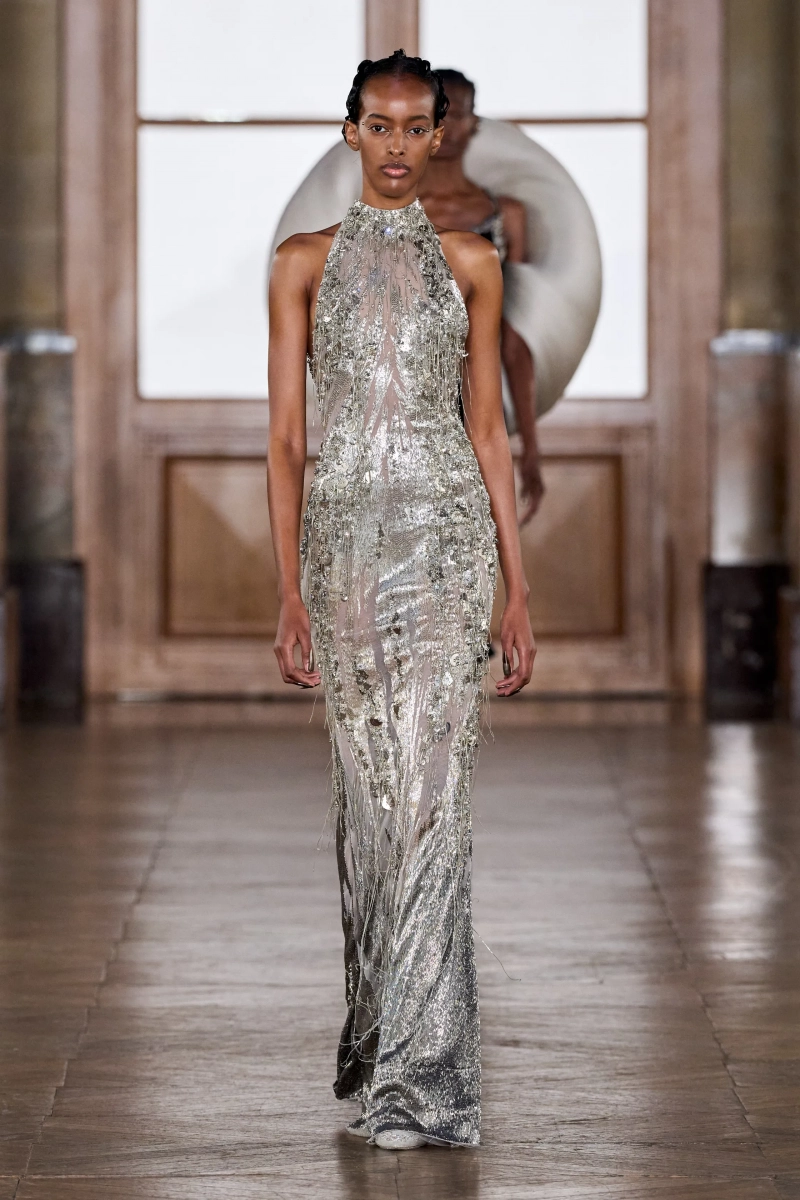 00003-gaurav-gupta-spring-2026-couture-credit-gorunway.webp