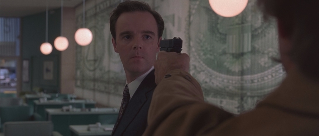 Бандиты.2001.BDRip AVC msltel.mkv_snapshot_00.31.10.472.jpg