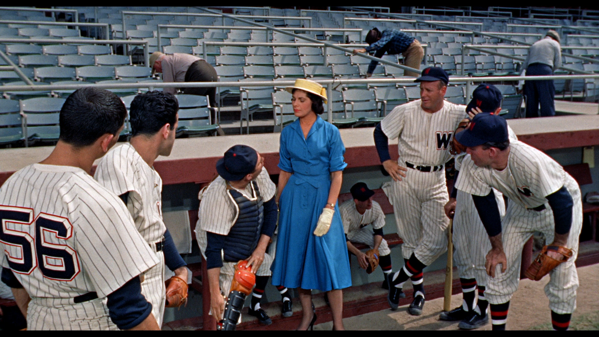 Damn.Yankees.1958.BDRemux.1080p.mkv_snapshot_00.32.11.492.png