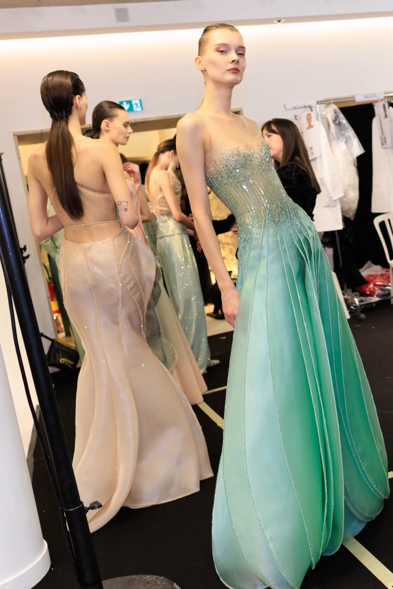 GiorgioArmaniPrive_ParisCouturess26_backstage_acielle_26.webp