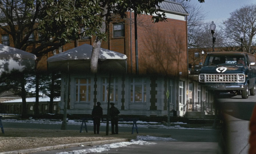 Провод мертвеца (2025) WEB-DLRip-AVC_ivanes.mkv_20260227_203852.830.png