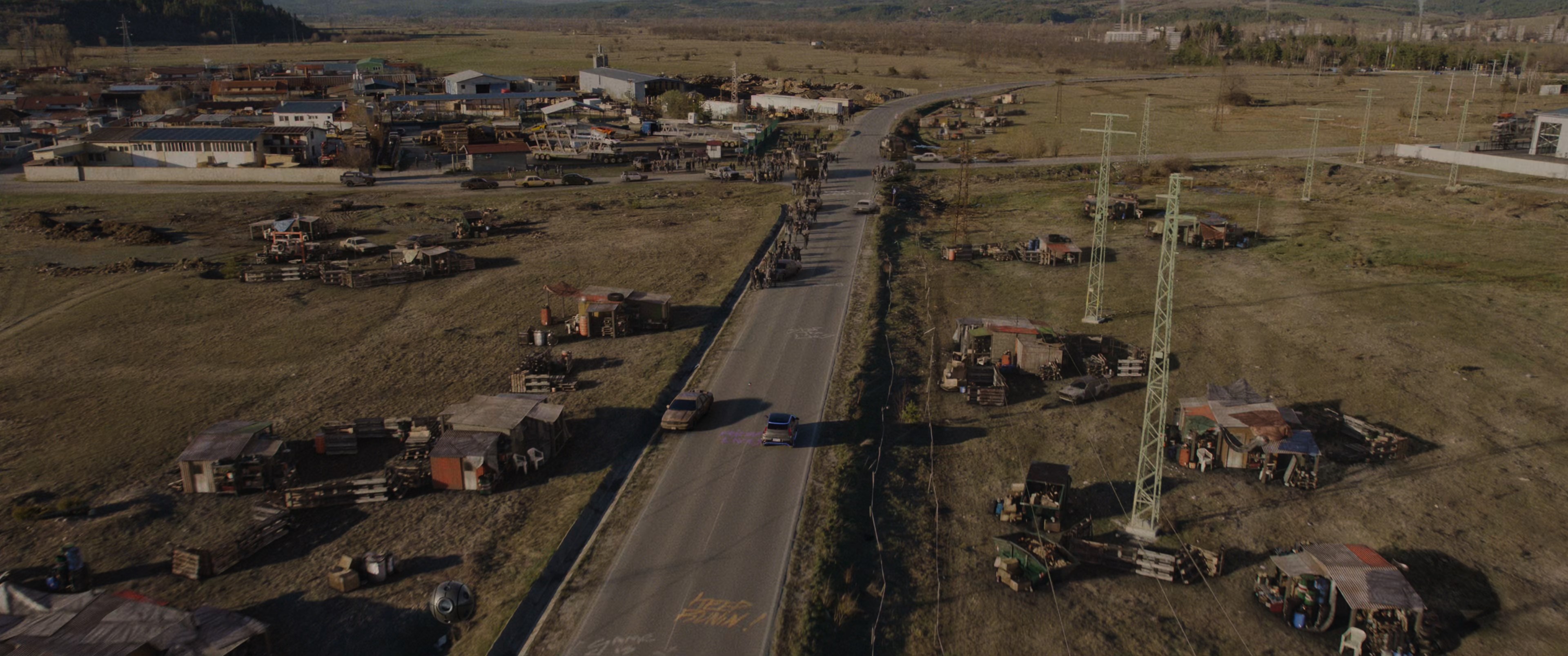 The Running Man (2025) BDRip 2160p-NVENC 10 bit [HDR].mkv_snapshot_01.39.25.960.jpg