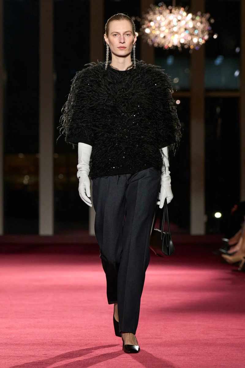00005-michael-kors-collection-fall-2026-ready-to-wear-credit-gorunway.webp