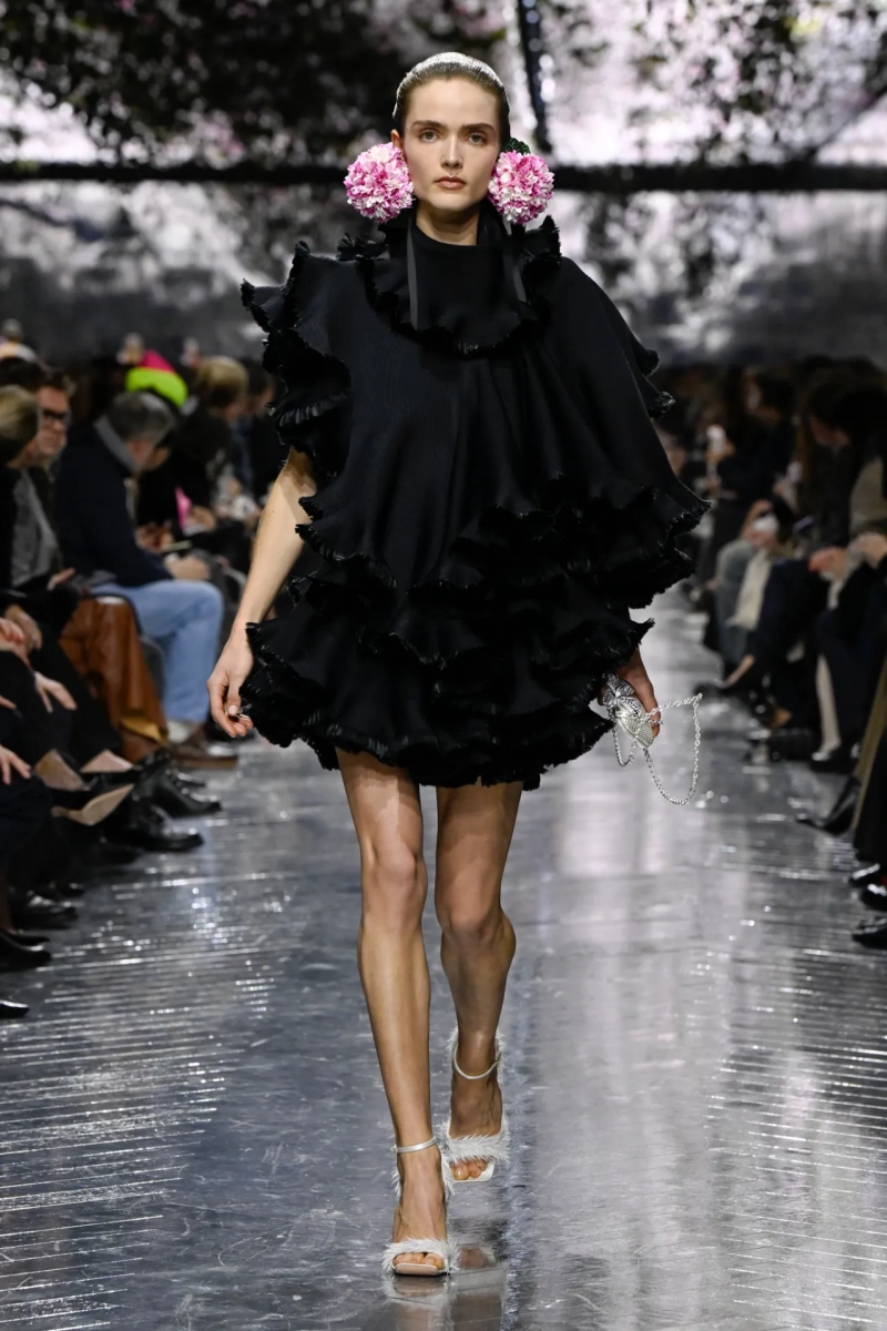 christian-dior-spring-2026-rtw-hc-r-gg-0009.webp