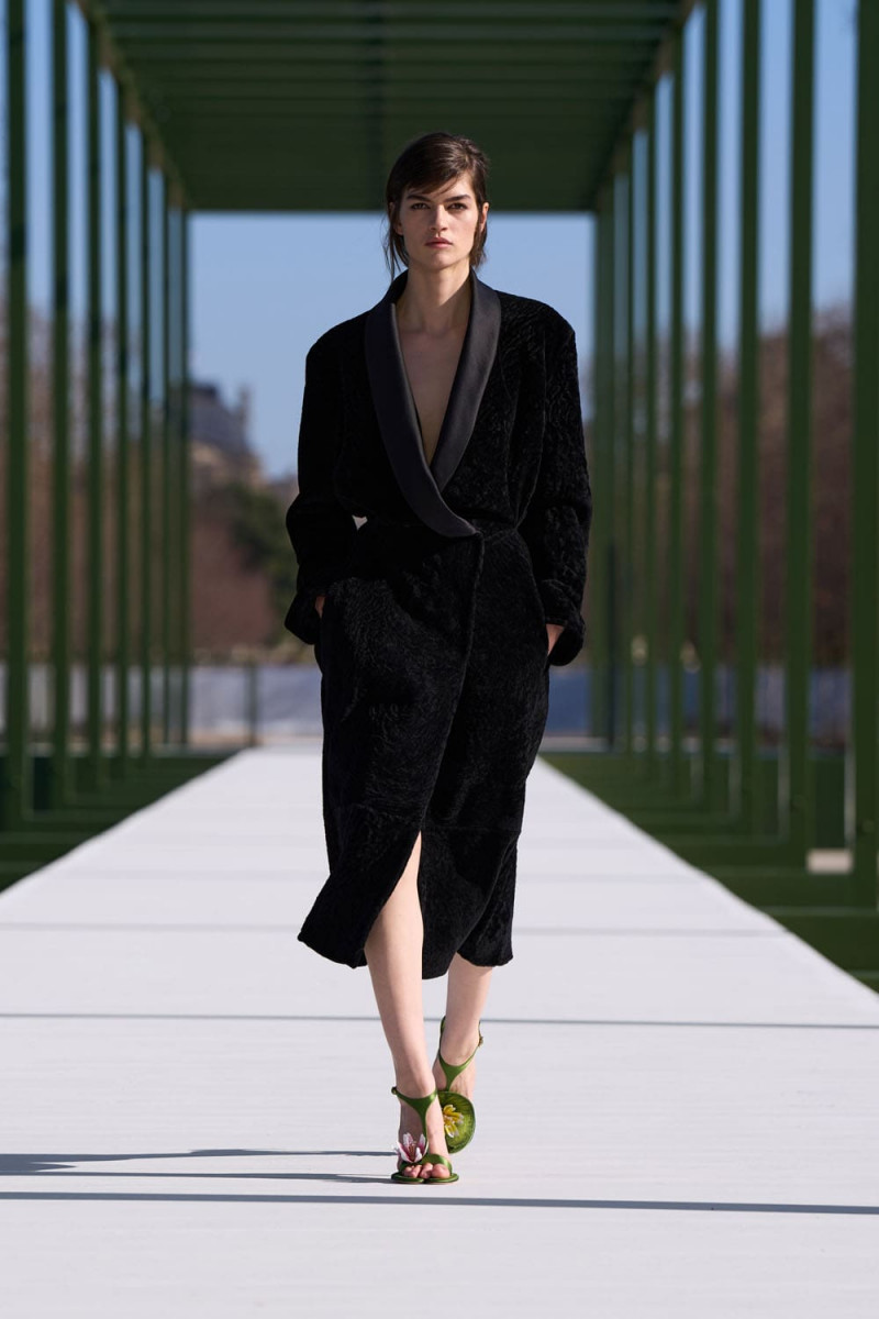 Dior-Fall-Winter-2026-2027-Women-Runway-Magazine-65.jpg