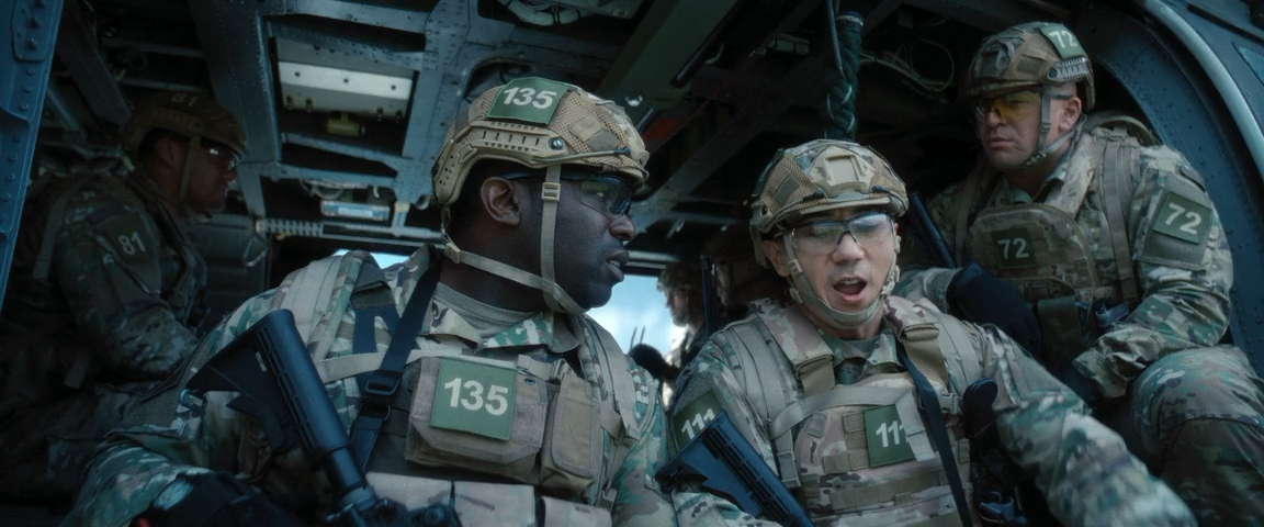 Военная машина (2026) WEB-DLRip-AVC_ivanes.mkv_20260306_161943.209.png